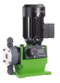 Мембранно-поршневый дозировочный насос с внешним электродвигателем Grundfos DMX 50-10 B-PP/E/T-X-E144